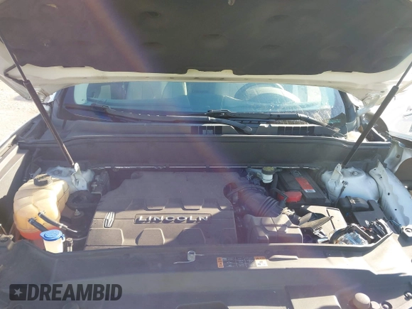 2018 Lincoln MKX Premiere with VIN 2LMPJ6JR5JBL38442, listed as a IAAI auction lot 41278734 with 83,666 mi miles. Bid and sale history available at carsss.com. Image 10.