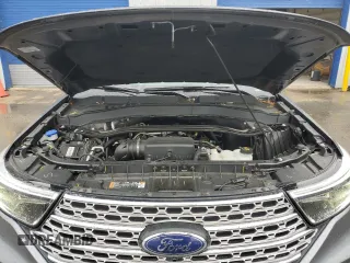 2021 Ford Explorer Limited z VIN 1FMSK8FH6MGB92399, wystawiony jako Copart lot #57482785 z przebiegiem 51 795 mil mil oraz Szkoda całkowita • Salvage title. Historia ofert i sprzedaży dostępna na DreamBid. Obrazek 12.