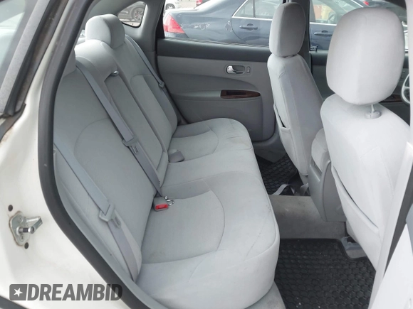 2007 Buick LaCrosse CX with VIN 2G4WC582471198323, listed as a IAAI auction lot 42613043 with 240,463 mi miles and . Bid and sale history available at DreamBid. Image 8.