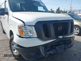 2020 Nissan NV Cargo SV z VIN 1N6BF0LY3LN811787, wystawiony jako IAAI lot #41826864 z przebiegiem 66 237 mil mil oraz . Historia ofert i sprzedaży dostępna na DreamBid. Obrazek 17.