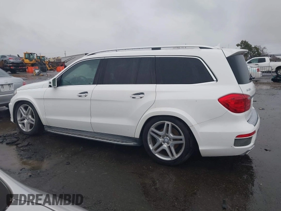 2014 Mercedes-Benz GL-Class GL 550 with VIN 4JGDF7DEXEA328392, listed as a IAAI auction lot 41187269 with 1 mi miles. Bid and sale history available at carsss.com. Image 14.