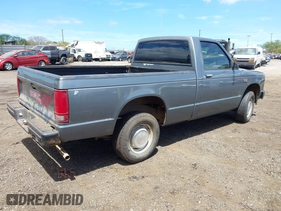 1989 GMC Sonoma with VIN 1GTBS14E7K8517217, listed as a IAAI auction lot 41789167 with 66,518 mi miles and . Bid and sale history available at DreamBid. Image 4.