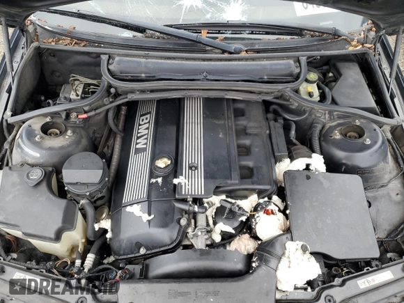 2005 BMW 3 Series 330xi with VIN WBAEW53465PN39279, listed as a Copart auction lot 84885044 with 194,282 mi miles and Salvage Title. Bid and sale history available at DreamBid. Image 11.