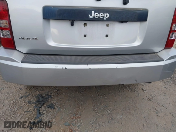 2010 Jeep Liberty Sport with VIN 1J4PN2GK1AW142692, listed as a IAAI auction lot 41512931 with 146,349 mi miles. Bid and sale history available at carsss.com. Image 6.