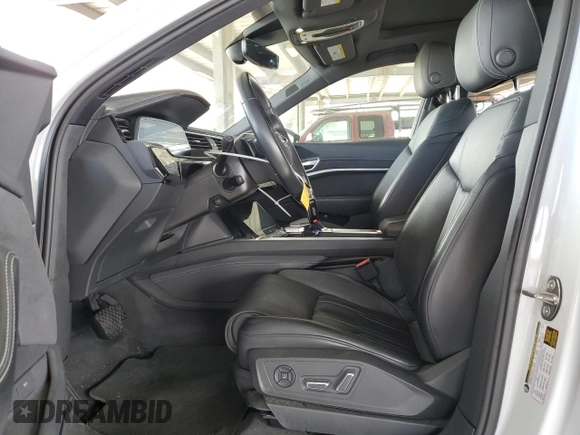 2022 Audi e-tron Chronos with VIN WA1VABGE8NB024505, listed as a Copart auction lot 47444995 with 45,476 mi miles and Salvage title. Bid and sale history available at DreamBid. Image 7.