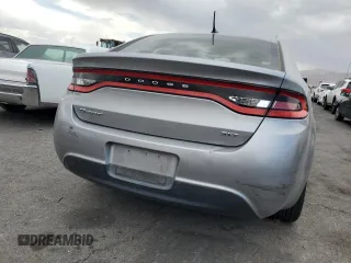 2015 Dodge Dart SXT z VIN 1C3CDFBB1FD330626, wystawiony jako Copart lot #62864645 z przebiegiem 95 568 mil mil oraz Szkoda całkowita • Salvage title. Historia ofert i sprzedaży dostępna na DreamBid. Obrazek 6.