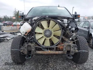 2018 GMC Sierra 2500HD SLT with VIN 1GT12TEY4JF203731, listed as a IAAI auction lot 41858306 with 86,931 mi miles. Bid and sale history available at carsss.com. Image 6.