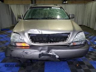 2001 Lexus RX 300 with VIN JTJHF10UX10170343, listed as a Copart auction lot 84096504 with 266,931 mi miles and Salvage Title. Bid and sale history available at carsss.com. Image 5.