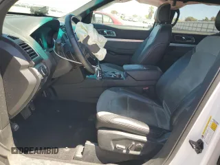 2017 Ford Explorer XLT с VIN 1FM5K8D85HGB64339, выставлен на аукционе Copart как лот 64113565 с пробегом 128 918 миль миль и Списание • Salvage title. История ставок и продаж доступна на DreamBid. Изображение 7.