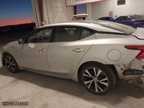 2017 Nissan Maxima SR with VIN 1N4AA6AP0HC448285, listed as a IAAI auction lot 41397027 with 91,557 mi miles. Bid and sale history available at carsss.com. Image 15.