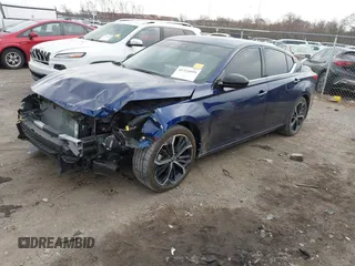 2024 Nissan Altima 2.5 SR with VIN 1N4BL4CV4RN424513, listed as a IAAI auction lot 41722059 with 11,020 mi miles. Bid and sale history available at carsss.com. Image 2.