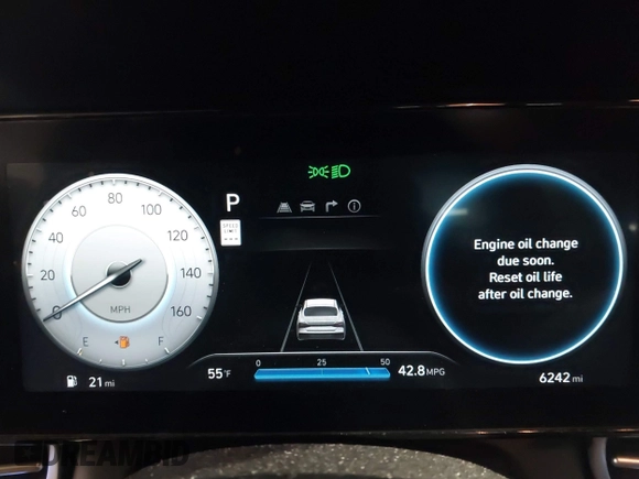 2024 Hyundai Elantra SEL with VIN KMHLM4DG4RU842843, listed as a IAAI auction lot 42118076 with 6,242 mi miles and . Bid and sale history available at DreamBid. Image 7.