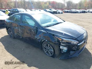 2022 Kia Forte LXS z VIN 3KPF24AD6NE474949, wystawiony jako IAAI lot #42091578 z przebiegiem 26 064 mil mil oraz . Historia ofert i sprzedaży dostępna na DreamBid. Obrazek 17.