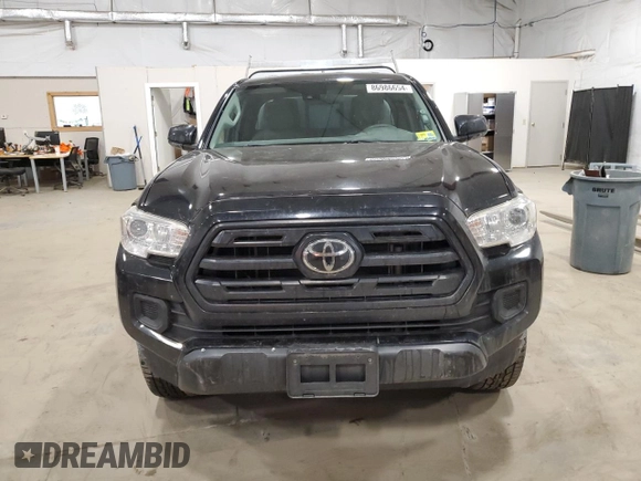 2018 Toyota Tacoma SR z VIN 5TFSX5EN3JX061440, wystawiony jako Copart lot #86986654 z przebiegiem 172 754 mil mil oraz Szkoda całkowita • Salvage title. Historia ofert i sprzedaży dostępna na DreamBid. Obrazek 5.