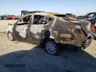 2015 Nissan Versa SV z VIN 3N1CN7AP3FL817657, wystawiony jako Copart lot #42966555 z przebiegiem Nie podano mil oraz Nie do naprawy • Non repairable. Historia ofert i sprzedaży dostępna na DreamBid. Obrazek 2.