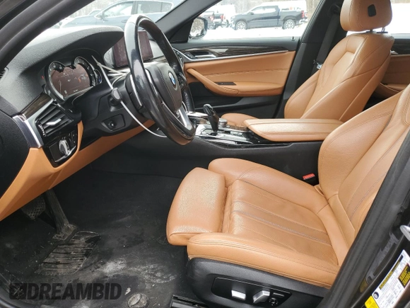 2019 BMW 5 Series 530i xDrive z VIN WBAJA7C52KWW22601, wystawiony jako Copart lot #43244135 z przebiegiem 99 958 mil mil oraz Szkoda całkowita • Salvage title. Historia ofert i sprzedaży dostępna na DreamBid. Obrazek 7.