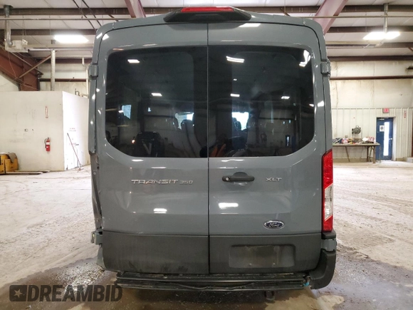 2022 Ford Transit Passenger XL z VIN 1FBAX2C83NKA79919, wystawiony jako Copart lot #50464935 z przebiegiem 33 373 mil mil oraz Czysty tytuł • Clean title. Historia ofert i sprzedaży dostępna na DreamBid. Obrazek 6.