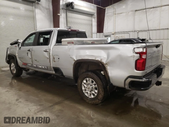 2020 Chevrolet Silverado 3500HD LT with VIN 1GC4YTEY1LF180276, listed as a Copart auction lot 84657674 with 137,071 mi miles and Salvage Title. Bid and sale history available at carsss.com. Image 2.