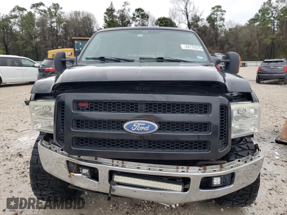 2007 Ford F-250 XL with VIN 1FTSX21P47EA34810, listed as a Copart auction lot 44770375 with 181,801 mi miles and Salvage Title. Bid and sale history available at DreamBid. Image 5.