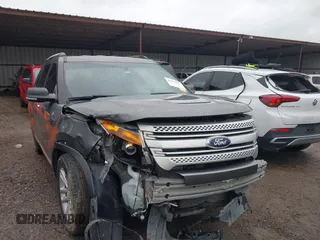 2014 Ford Explorer XLT z VIN 1FM5K7D82EGC57485, wystawiony jako IAAI lot #42194541 z przebiegiem 228 795 mil mil oraz . Historia ofert i sprzedaży dostępna na DreamBid. Obrazek 1.