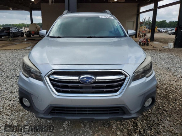2018 Subaru Outback Premium z VIN 4S4BSACC1J3354152, wystawiony jako Copart lot #61222515 z przebiegiem 89 726 mil mil oraz Czysty tytuł • Clean title. Historia ofert i sprzedaży dostępna na DreamBid. Obrazek 5.