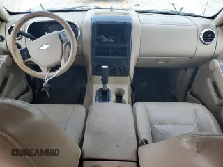 2006 Ford Explorer XLT z VIN 1FMEU63E66UA64237, wystawiony jako Copart lot #51862295 z przebiegiem 106 329 mil mil oraz Szkoda całkowita • Salvage title. Historia ofert i sprzedaży dostępna na DreamBid. Obrazek 8.