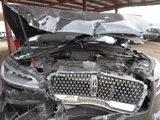 2024 Lincoln Aviator Reserve z VIN 5LM5J7WC2RGL05445, wystawiony jako IAAI lot #42184539 z przebiegiem 68 616 mil mil oraz . Historia ofert i sprzedaży dostępna na DreamBid. Obrazek 10.