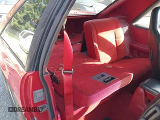 1988 Ford Mustang with VIN 1FABP41E3JF149982, listed as a IAAI auction lot 42564315 with 83,479 mi miles and . Bid and sale history available at DreamBid. Image 8.