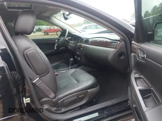 2014 Chevrolet Impala LTZ with VIN 2G1WC5E36E1138809, listed as a IAAI auction lot 41961255 with 119,222 mi miles and . Bid and sale history available at DreamBid. Image 5.