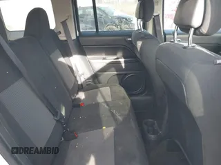 2017 Jeep Patriot Sport with VIN 1C4NJPBB5HD166657, listed as a IAAI auction lot 41301710 with 142,633 mi miles. Bid and sale history available at carsss.com. Image 8.