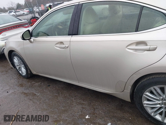 2013 Lexus ES 250 с VIN JTHBK1GG8D2022588, выставлен на аукционе IAAI как лот 41449426 с пробегом 62 232 миль миль и . История ставок и продаж доступна на DreamBid. Изображение 14.