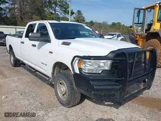 2022 Ram 2500 Tradesman with VIN 3C6UR5HJXNG251538, listed as a IAAI auction lot 41547395 with 129,142 mi miles. Bid and sale history available at carsss.com. Image 1.