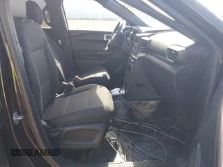 2023 Ford Police Interceptor z VIN 1FM5K8AC8PGB59787, wystawiony jako IAAI lot #42607731 z przebiegiem 23 205 mil mil oraz . Historia ofert i sprzedaży dostępna na DreamBid. Obrazek 5.