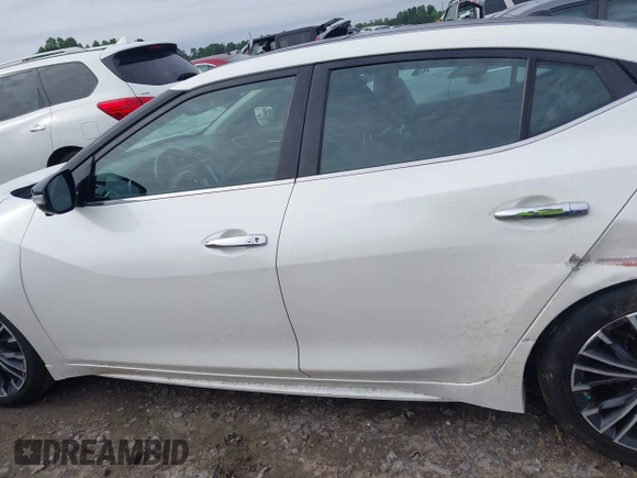 2017 Nissan Maxima SL with VIN 1N4AA6AP2HC421962, listed as a IAAI auction lot 42357374 with 127,450 mi miles and . Bid and sale history available at DreamBid. Image 15.