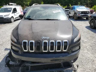 2018 Jeep Cherokee Latitude with VIN 1C4PJLCB6JD534169, listed as a Copart auction lot 57341685 with 235,267 mi miles and Clean title. Bid and sale history available at DreamBid. Image 5.