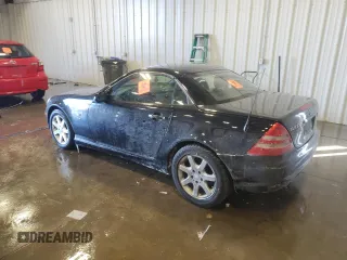 2000 Mercedes-Benz SLK 230 Kompressor with VIN WDBKK47F2YF154303, listed as a Copart auction lot 45880395 with Not provided miles and Non repairable. Bid and sale history available at DreamBid. Image 2.