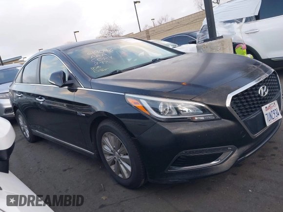 2017 Hyundai Sonata SE with VIN KMHE24L13HA055104, listed as a IAAI auction lot 41901568 with 100,456 mi miles and . Bid and sale history available at DreamBid. Image 14.