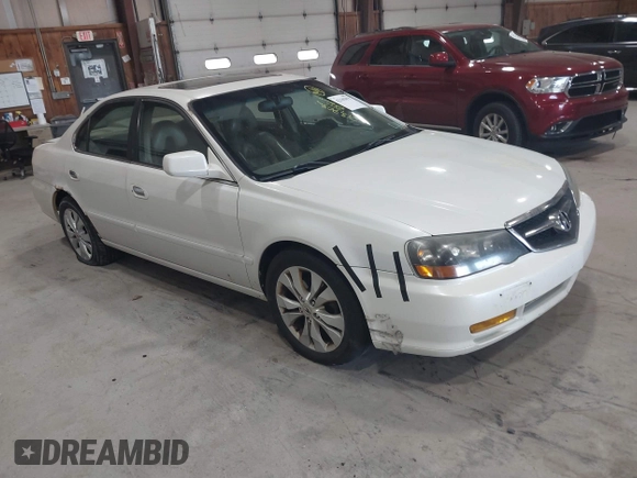 2002 Acura TL Type S with VIN 19UUA56832A023506, listed as a IAAI auction lot 42185075 with 218,703 mi miles. Bid and sale history available at carsss.com. Image 1.
