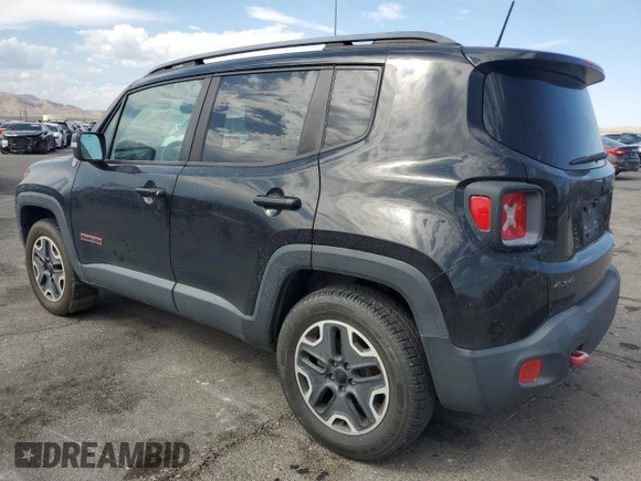 2015 Jeep Renegade Trailhawk z VIN ZACCJBCT1FPC41628, wystawiony jako Copart lot #59054825 z przebiegiem 138 053 mil mil oraz Szkoda całkowita • Salvage title. Historia ofert i sprzedaży dostępna na DreamBid. Obrazek 2.