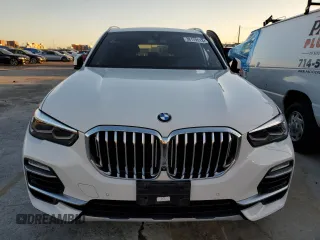 2020 BMW X5 sDrive40i with VIN 5UXCR4C03L9B14243, listed as a Copart auction lot 38179513 with 0 mi miles. Bid and sale history available at carsss.com. Image 5.