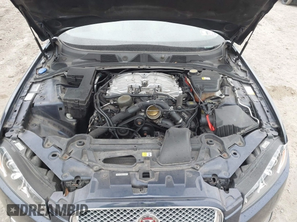2015 Jaguar XF V6 Portfolio with VIN SAJWJ0FF5F8U67140, listed as a IAAI auction lot 41967522 with 68,000 mi miles. Bid and sale history available at carsss.com. Image 10.