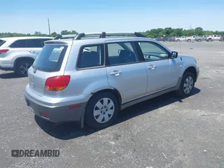 2004 Mitsubishi Outlander LS z VIN JA4LZ31FX4U004668, wystawiony jako IAAI lot #42316907 z przebiegiem 218 497 mil mil oraz . Historia ofert i sprzedaży dostępna na DreamBid. Obrazek 4.