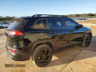 2017 Jeep Cherokee Sport z VIN 1C4PJLAS5HW571702, wystawiony jako Copart lot #81427524 z przebiegiem 220 832 mil mil oraz Czysty tytuł • Clean title. Historia ofert i sprzedaży dostępna na DreamBid. Obrazek 3.