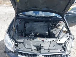 2014 Chevrolet Impala LT with VIN 2G1WB5E31E1146318, listed as a IAAI auction lot 40413281 with 422,345 mi miles and . Bid and sale history available at DreamBid. Image 10.