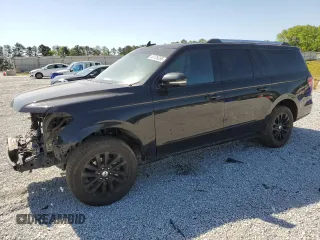 2018 Ford Expedition Max Limited z VIN 1FMJK1KTXJEA10787, wystawiony jako Copart lot #49376355 z przebiegiem 104 901 mil mil oraz Szkody całkowita. Historia ofert i sprzedaży dostępna na DreamBid. Obrazek 1.