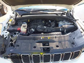 2022 Jeep Grand Cherokee Limited z VIN 1C4RJKBG1N8565926, wystawiony jako IAAI lot #42305417 z przebiegiem 44 943 mil mil oraz . Historia ofert i sprzedaży dostępna na DreamBid. Obrazek 10.