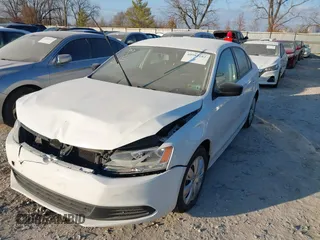 2011 Volkswagen Jetta Sedan S with VIN 3VW2K7AJ8BM357328, listed as a IAAI auction lot 40982182 with 125,031 mi miles. Bid and sale history available at carsss.com. Image 2.