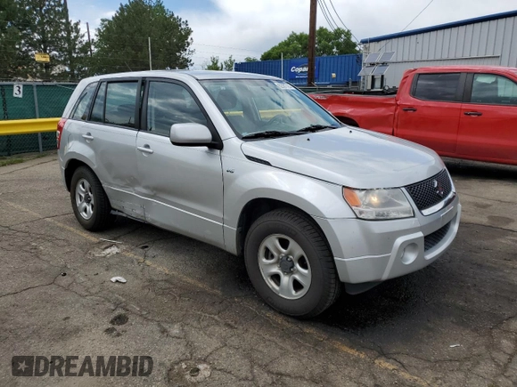 2008 Suzuki Grand Vitara w/Spare & Cargo Covers with VIN JS3TD941784100899, listed as a Copart auction lot 62581725 with 104,502 mi miles and Salvage title. Bid and sale history available at DreamBid. Image 4.