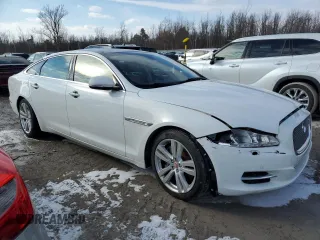 2015 Jaguar XJ Portfolio z VIN SAJWJ2GD5F8V77355, wystawiony jako Copart lot #47214835 z przebiegiem 73 202 mil mil oraz Szkoda całkowita • Salvage title. Historia ofert i sprzedaży dostępna na DreamBid. Obrazek 4.