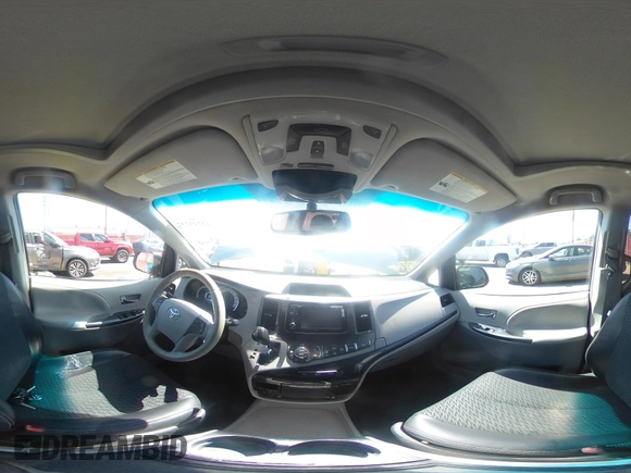 2013 Toyota Sienna SE с VIN 5TDXK3DC7DS287161, выставлен на аукционе IAAI как лот 42249232 с пробегом 168 307 миль миль и . История ставок и продаж доступна на DreamBid. Изображение 24.